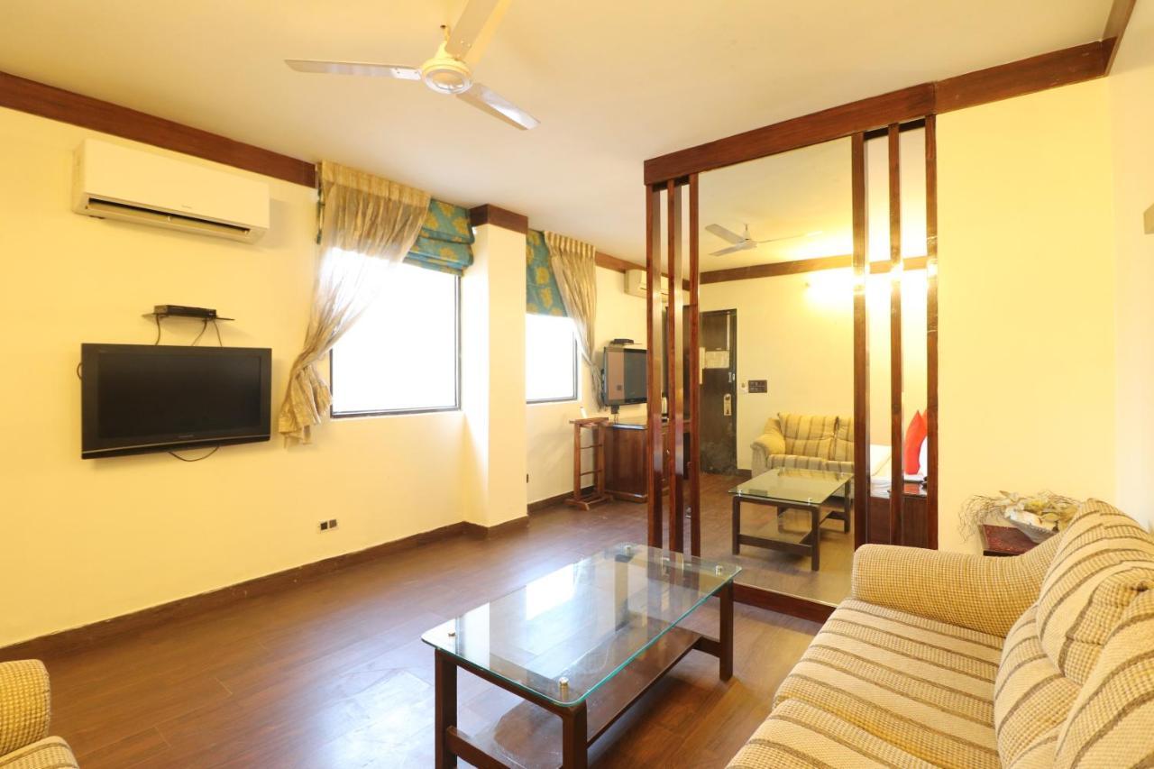 Hotel Clark Heights Nuova Delhi Esterno foto