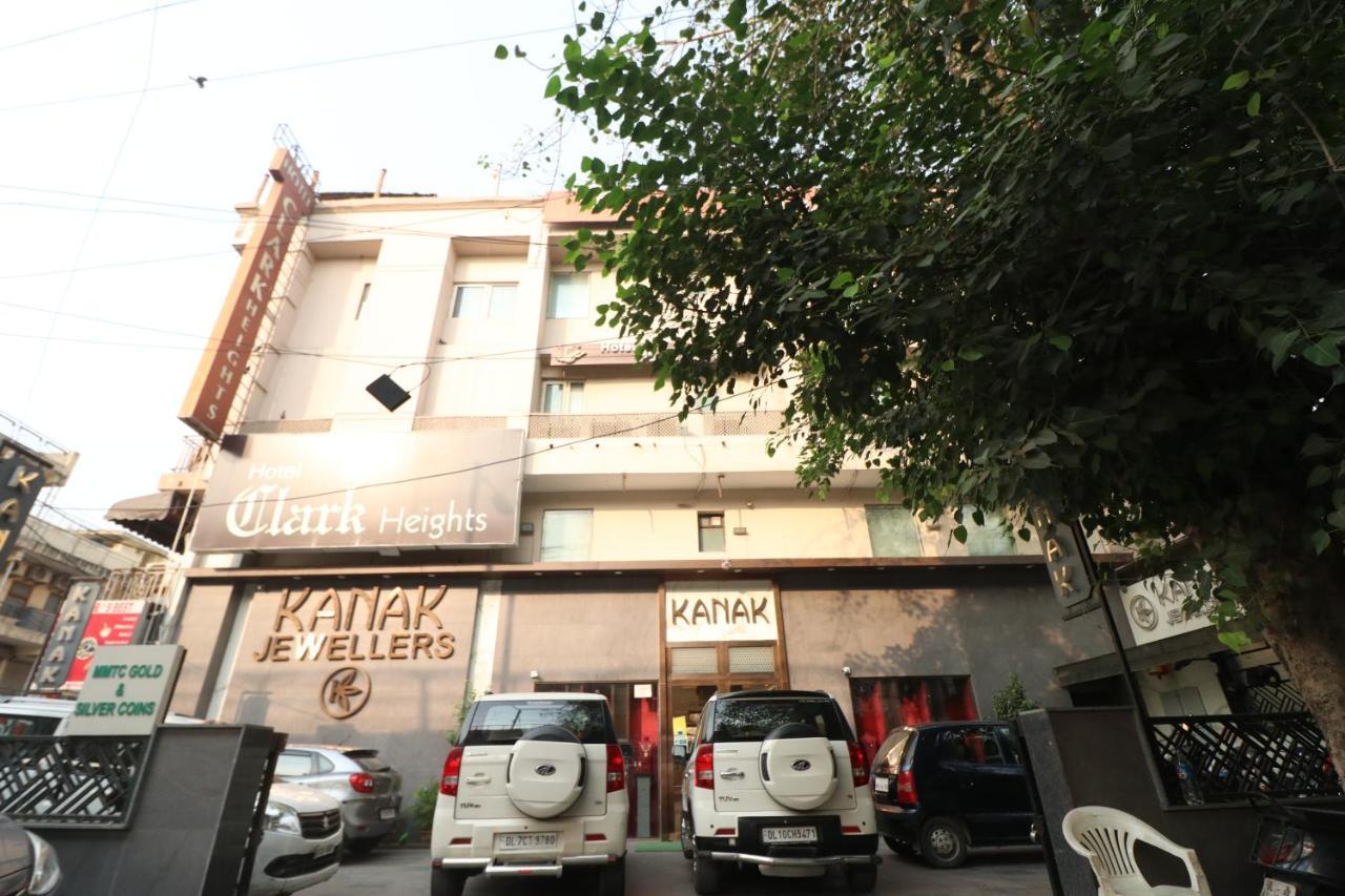 Hotel Clark Heights Nuova Delhi Esterno foto