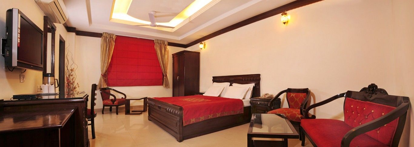 Hotel Clark Heights Nuova Delhi Esterno foto