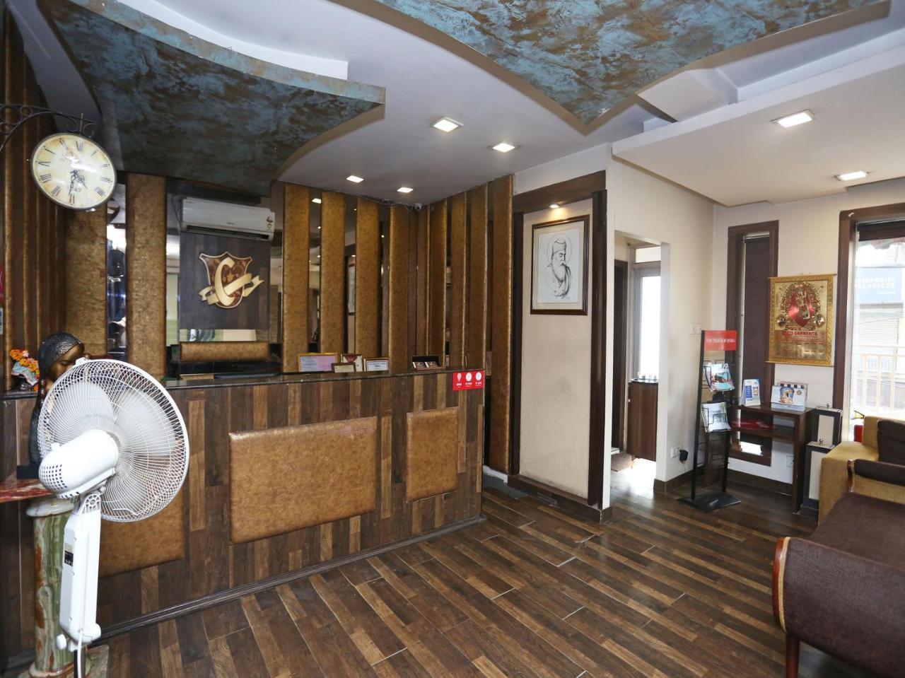 Hotel Clark Heights Nuova Delhi Esterno foto