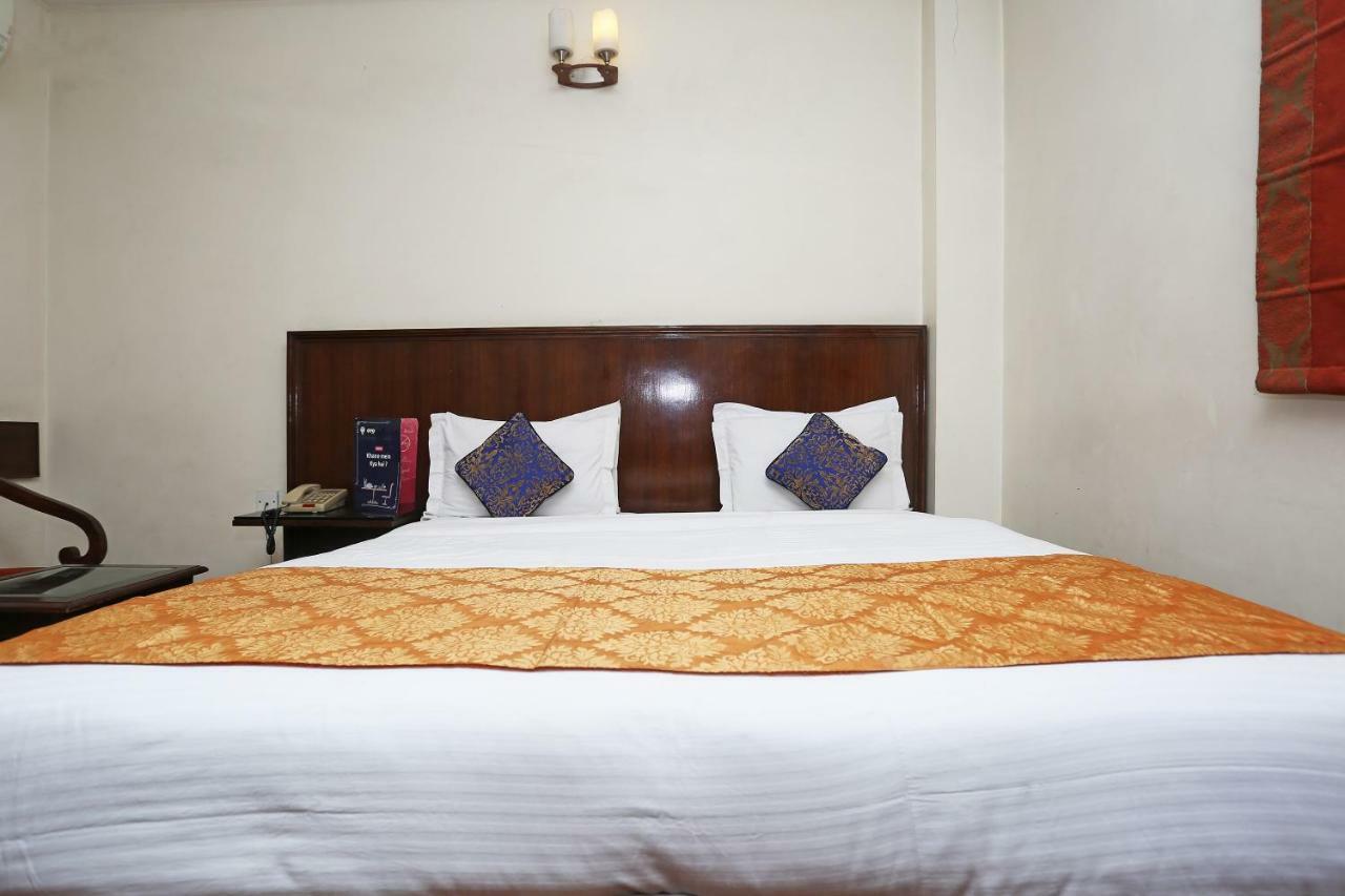 Hotel Clark Heights Nuova Delhi Esterno foto