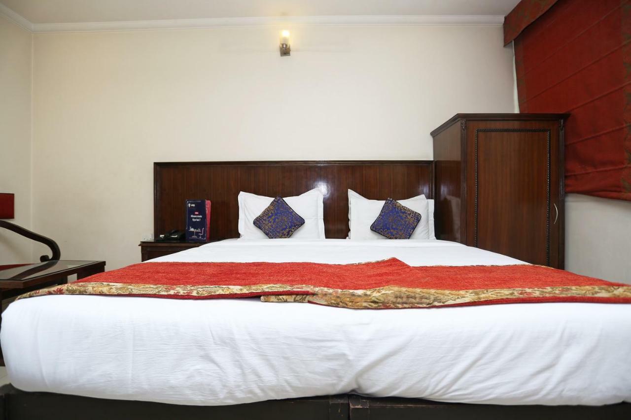 Hotel Clark Heights Nuova Delhi Esterno foto